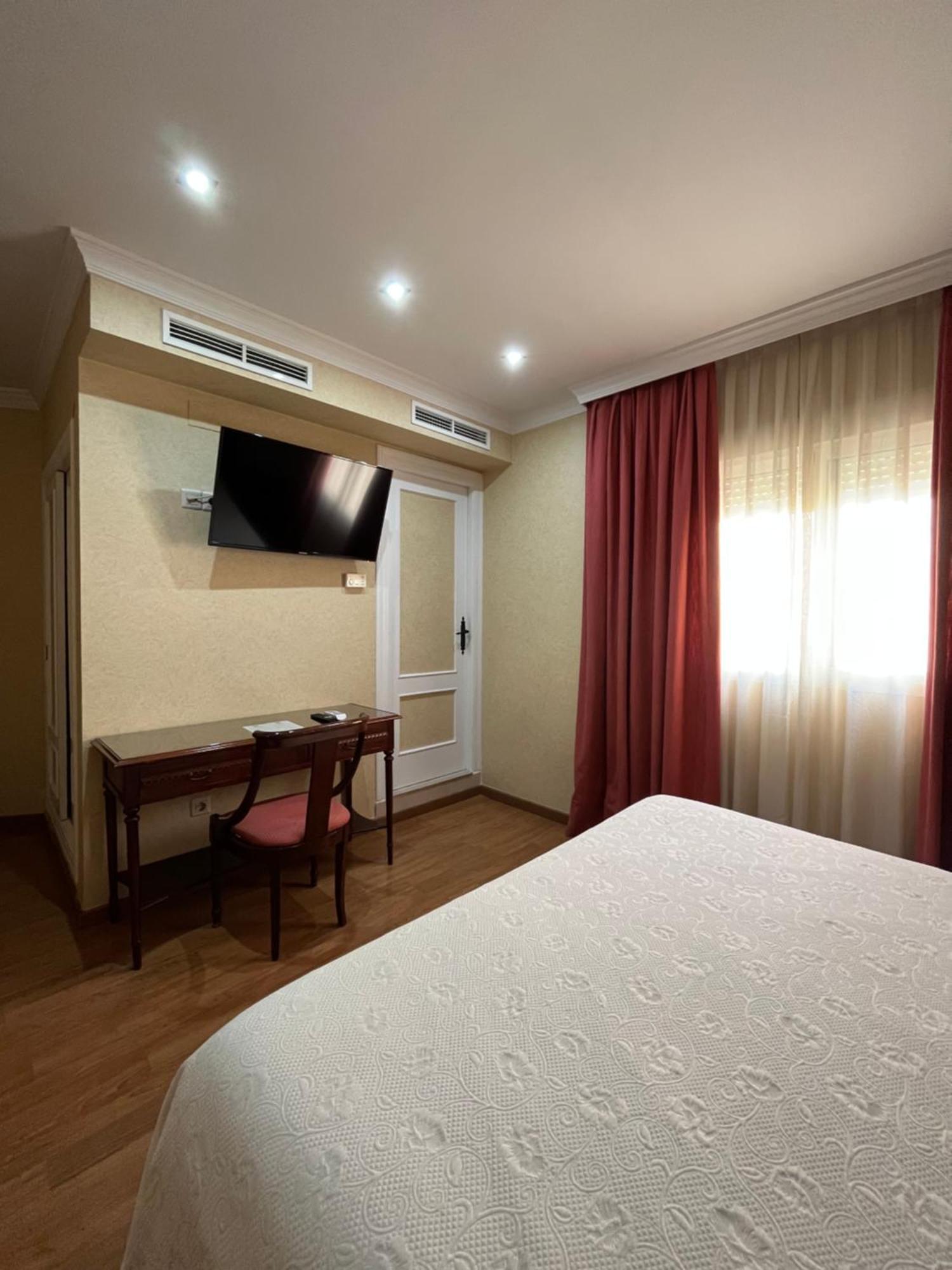 Hotel Santo Domingo Lucena Exterior foto